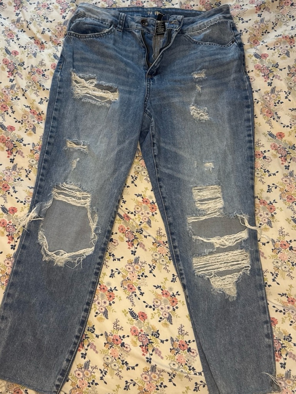Rewash Distressed Light Blue Boyfriend Jeans